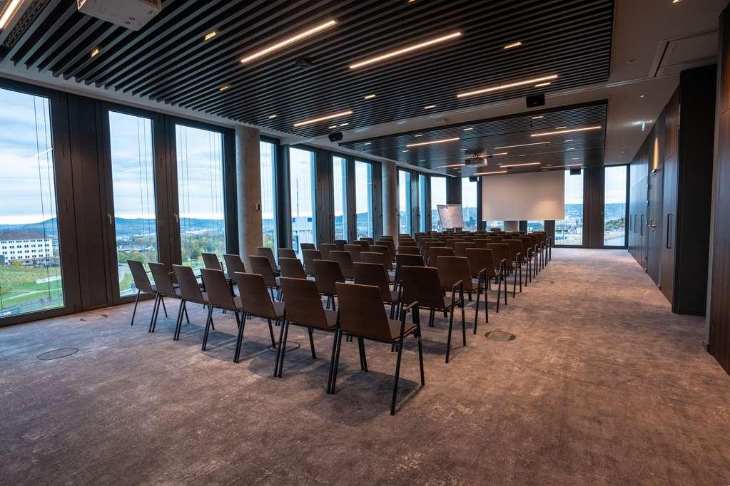 Radisson Blu At Porsche Design Tower Hotel Stuttgart