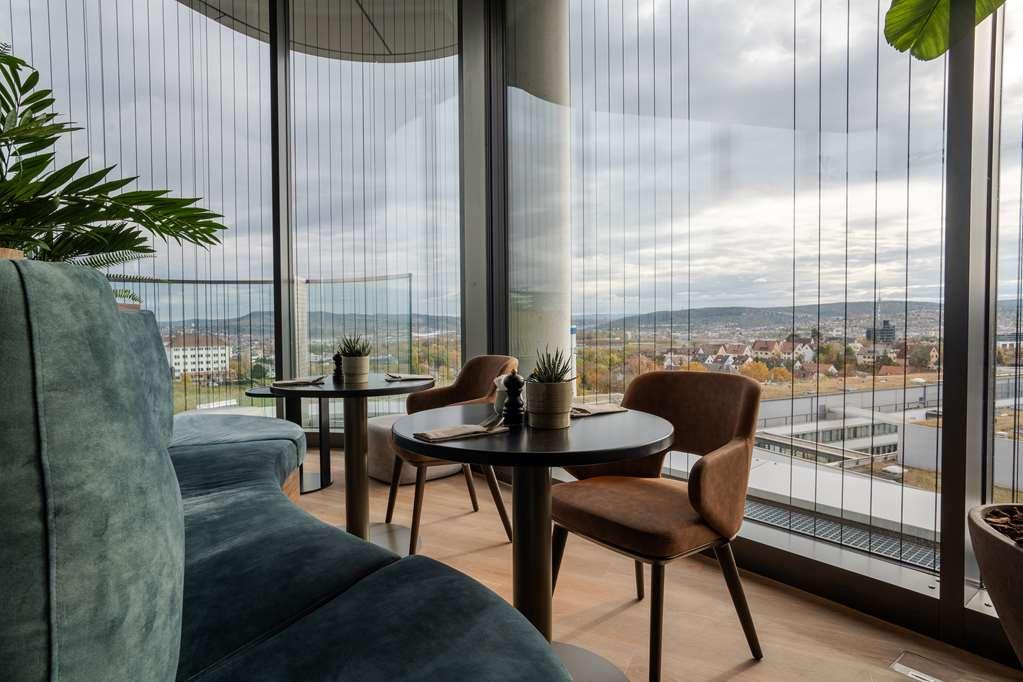 Radisson Blu At Porsche Design Tower *