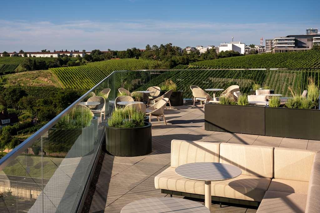 Hotel Radisson Blu At Porsche Design Tower *