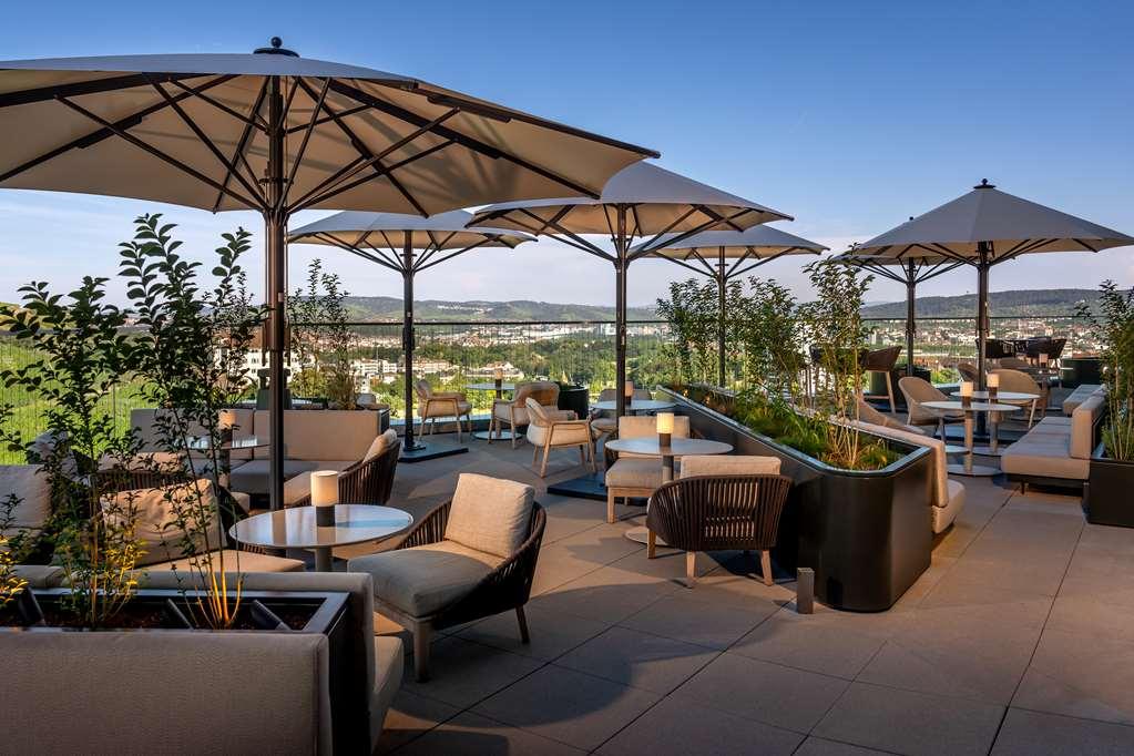 Hotel Radisson Blu At Porsche Design Tower *