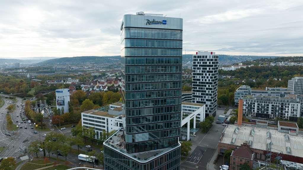 Hotel Radisson Blu At Porsche Design Tower