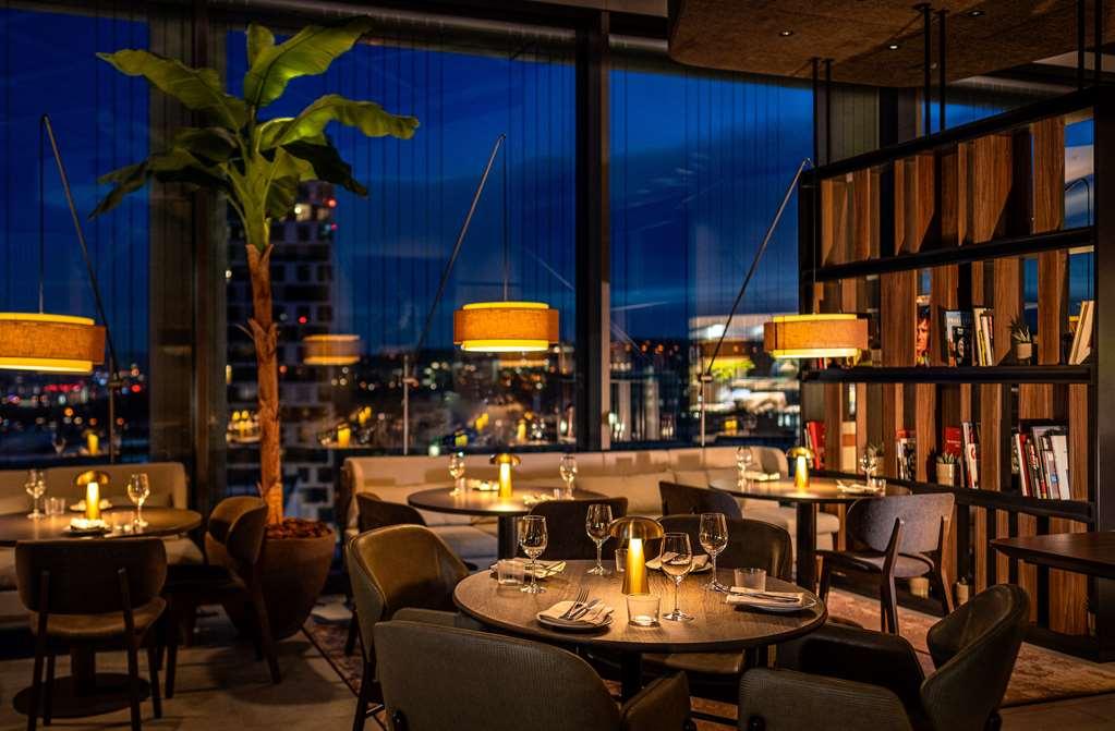 Radisson Blu At Porsche Design Tower * Stuttgart